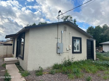 833 Marguerite Ave, Phoenix, AZ 85040