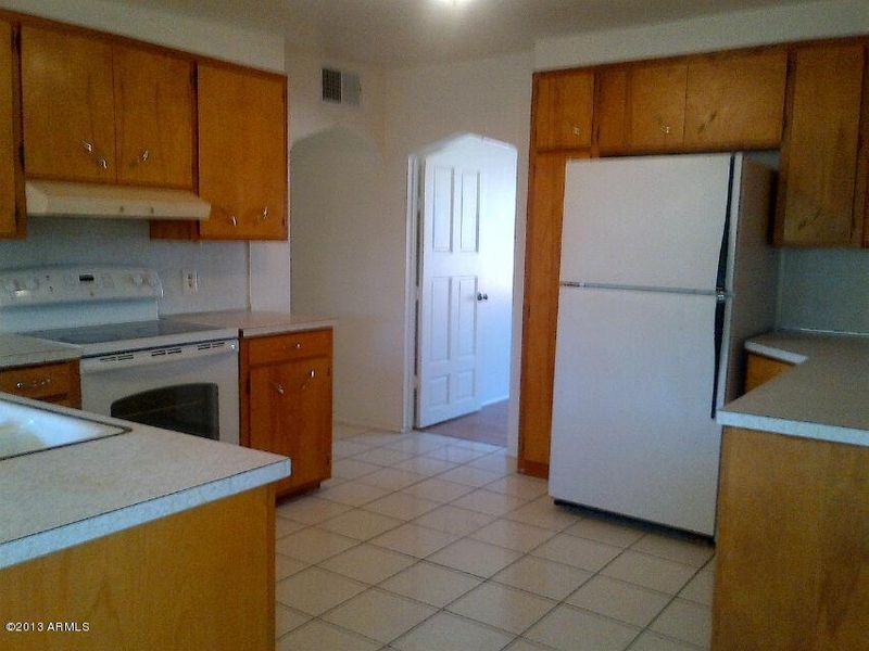 833 W Howe St, Tempe, AZ 85281