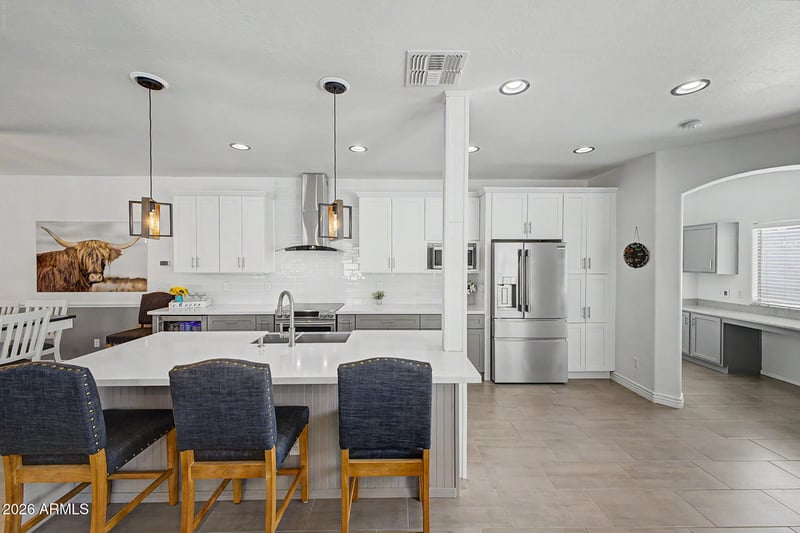 833 Vineyard Plains Dr, San Tan Valley, AZ 85143