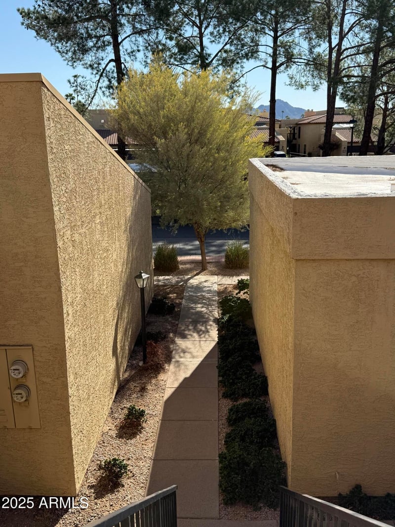 8330 21st Dr #J203, Phoenix, AZ 85021