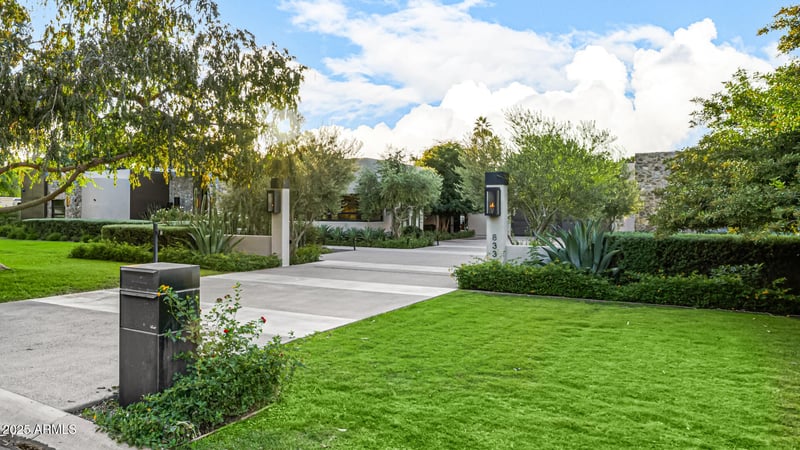 8330 74th Pl, Scottsdale, AZ 85258