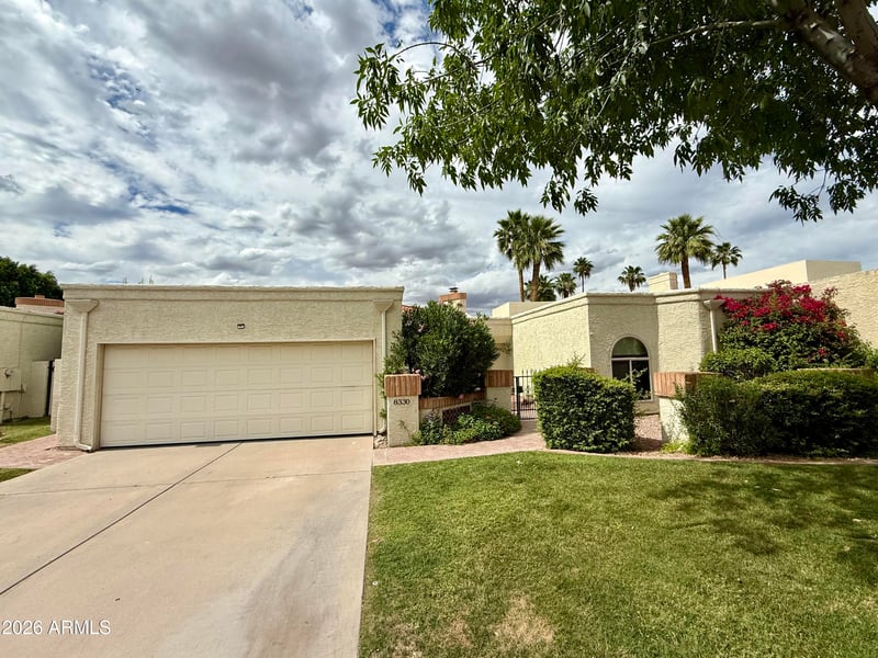 8330 E San Bernardo Dr, Scottsdale, AZ 85258