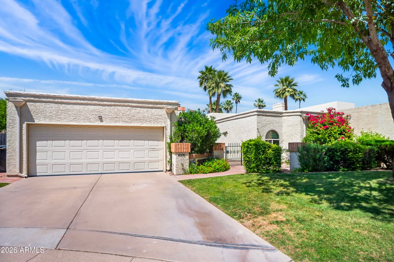 8330 E San Bernardo Dr, Scottsdale, AZ 85258