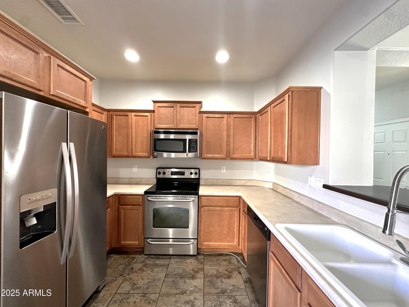 8330 Lewis Ave, Phoenix, AZ 85037