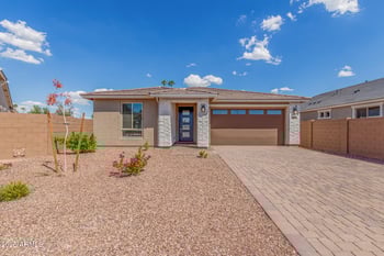 8331 53rd Dr, Glendale, AZ 85302