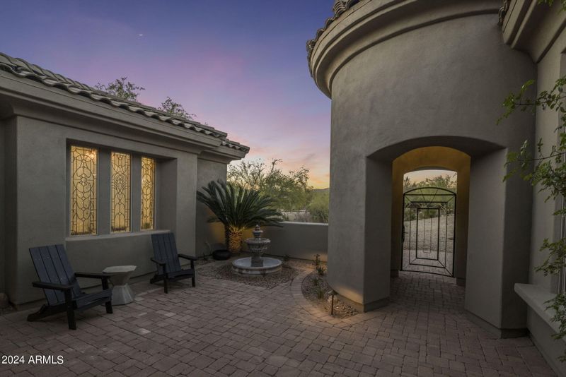 8331 E Nightingale Star Dr, Scottsdale, AZ 85266