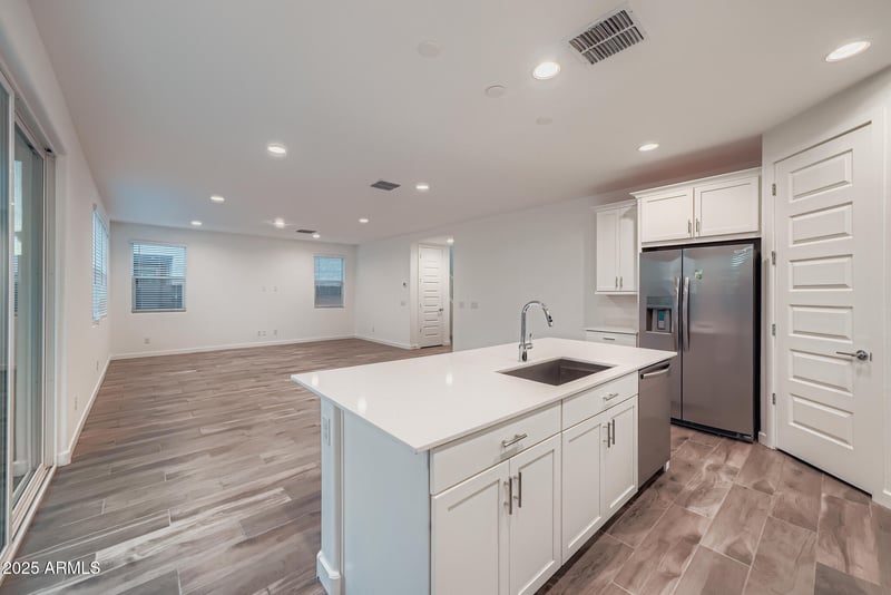 8331 Peterson Ave, Mesa, AZ 85212