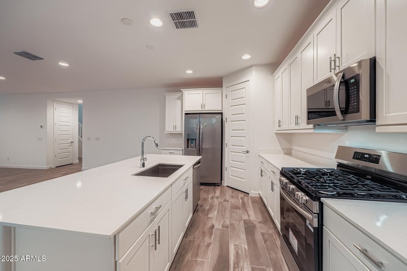 8331 Peterson Ave, Mesa, AZ 85212