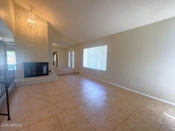 8332 50th Dr, Glendale, AZ 85302