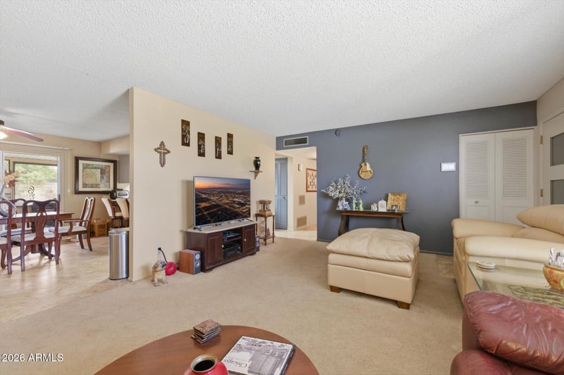 8332 Valley View Rd, Scottsdale, AZ 85250