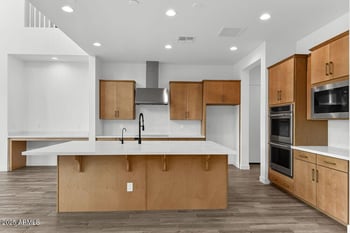 8332 Solano Dr, Glendale, AZ 85305