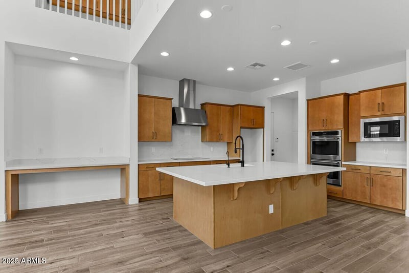 8332 Solano Dr, Glendale, AZ 85305