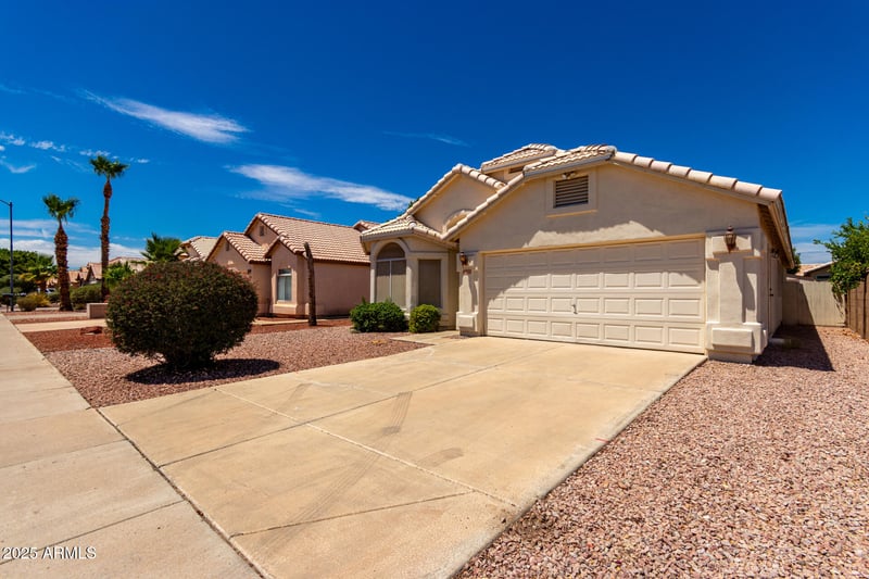 8332 Troy St, Peoria, AZ 85382