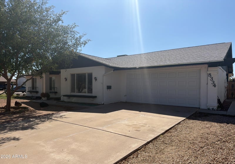 8334 N 57th Dr, Glendale, AZ 85302