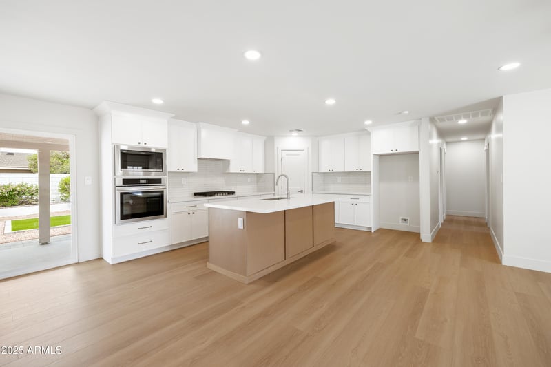 8334 Palm Ln, Scottsdale, AZ 85257