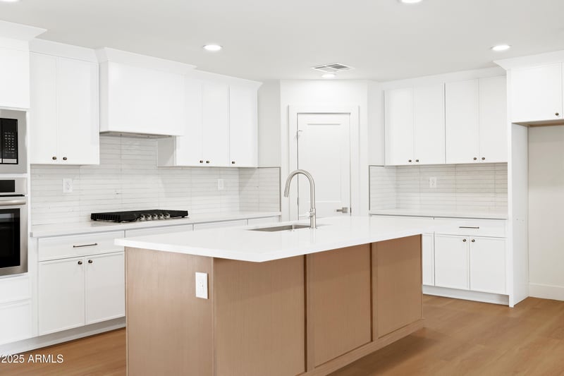8334 Palm Ln, Scottsdale, AZ 85257