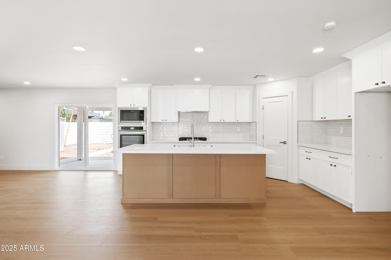 8334 Palm Ln, Scottsdale, AZ 85257