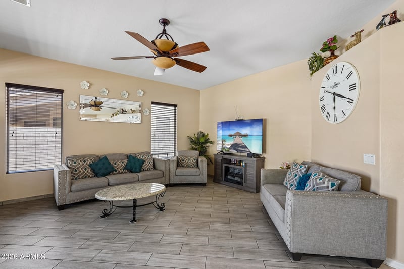 8334 Marlette Ave, Glendale, AZ 85305
