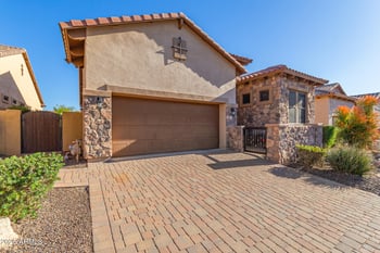 8336 Ingram St, Mesa, AZ 85207
