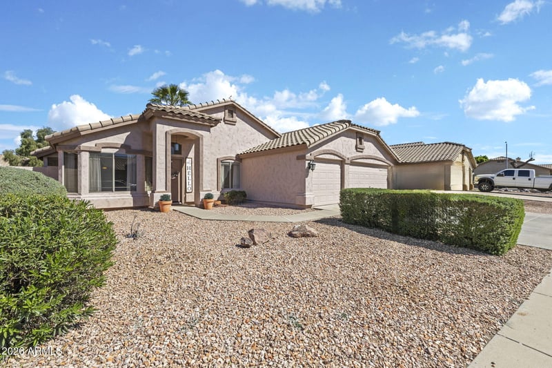 8336 Stella Way, Glendale, AZ 85305