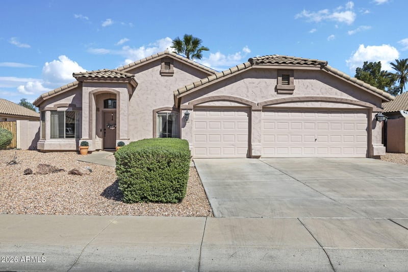 8336 Stella Way, Glendale, AZ 85305