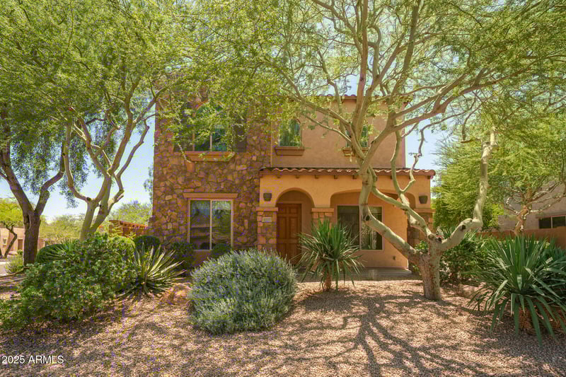 8337 Lariat Ln, Peoria, AZ 85383