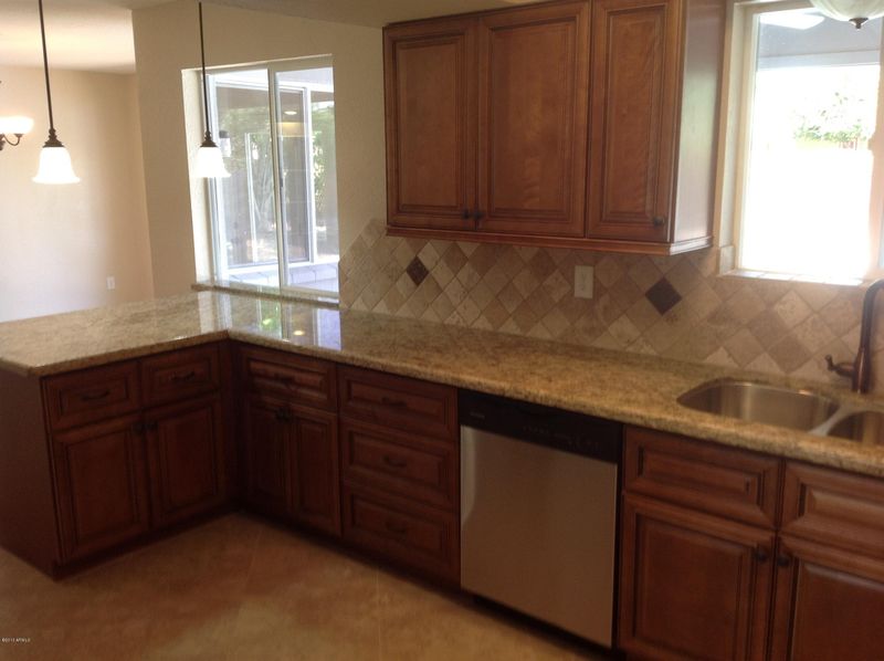 8338 E Earll Dr, Scottsdale, AZ 85251