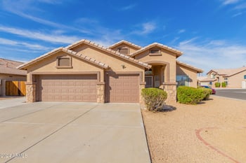 8338 Paradise Dr, Peoria, AZ 85345