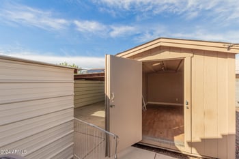 8338 Paradise Dr, Peoria, AZ 85345