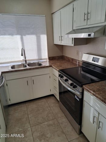 834 Casitas Dr #B, Tempe, AZ 85281