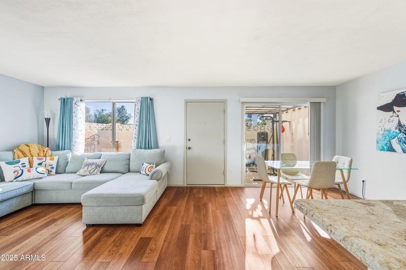 834 Joan D Arc Ave, Phoenix, AZ 85022