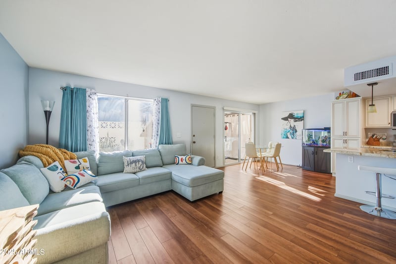 834 Joan D Arc Ave, Phoenix, AZ 85022