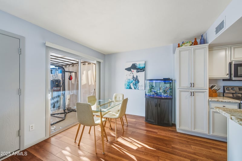 834 Joan D Arc Ave, Phoenix, AZ 85022