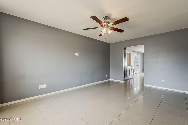 834 Julie Dr, Tempe, AZ 85283