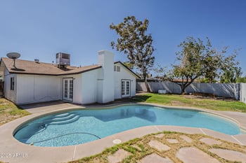 834 Julie Dr, Tempe, AZ 85283