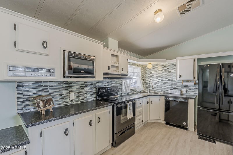 834 Meridian Rd #118, Apache Junction, AZ 85120