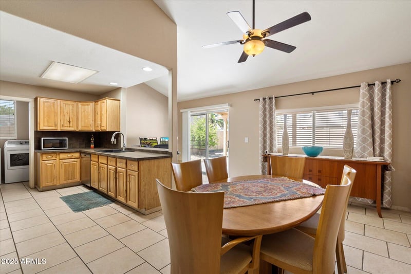 834 Piute Ave, Phoenix, AZ 85024