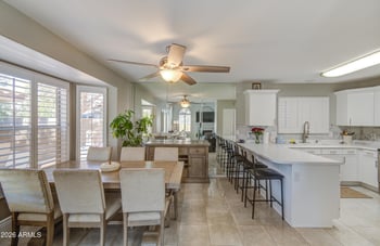 834 S Cancun Dr, Gilbert, AZ 85233