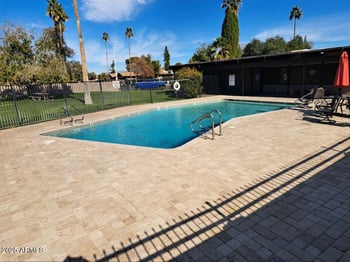 834 Casitas Dr #B, Tempe, AZ 85281