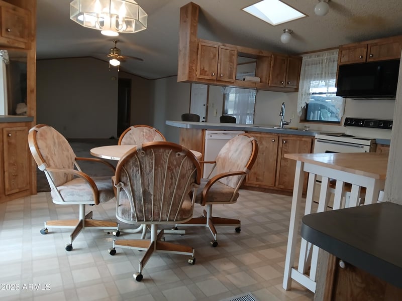 834 Meridian Rd #162, Apache Junction, AZ 85120
