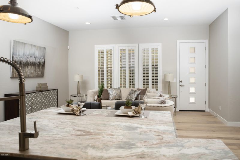 8340 E Mcdonald Dr #1012, Scottsdale, AZ 85250