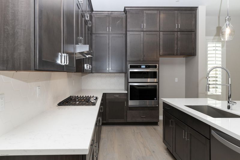 8340 E Mcdonald Dr #1014, Scottsdale, AZ 85250