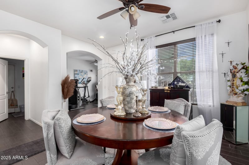 8341 Palo Verde Ave, Peoria, AZ 85345