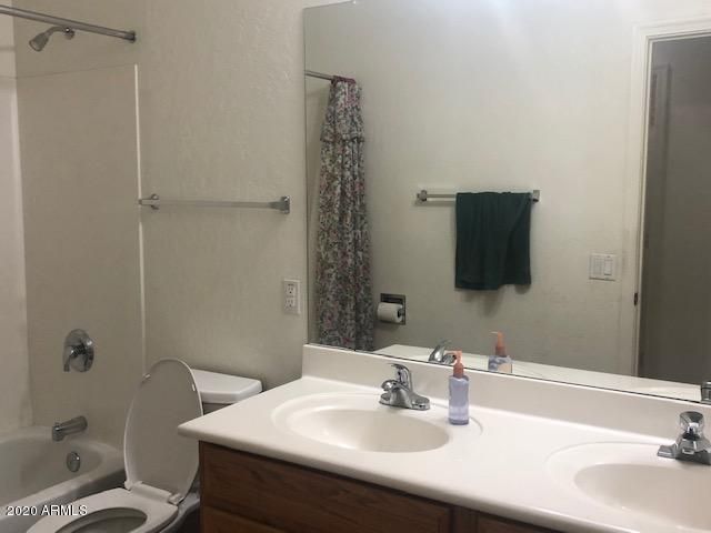 8345 W Stella Way, Glendale, AZ 85305
