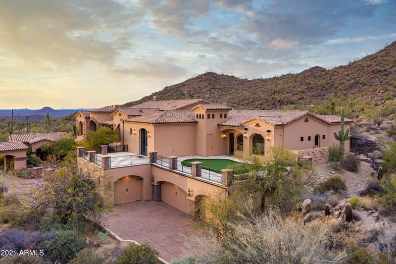 8347 E View Crest Cir, Mesa, AZ 85207