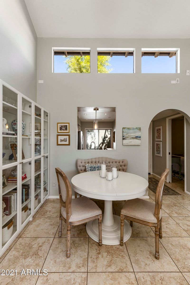835 E Fern Dr S, Phoenix, AZ 85014