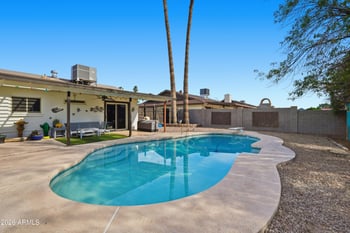 835 Garnet Ave, Mesa, AZ 85204