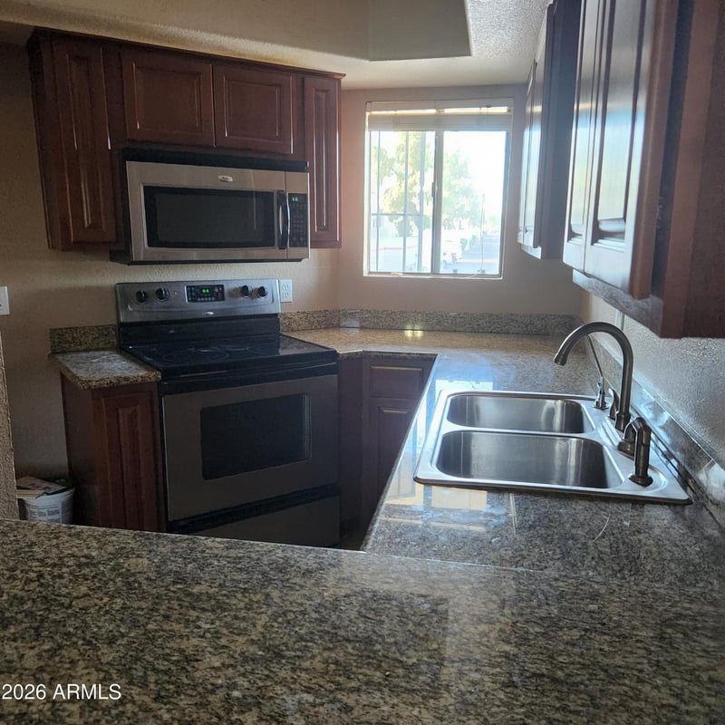 835 N Granite Reef Rd #18, Scottsdale, AZ 85257