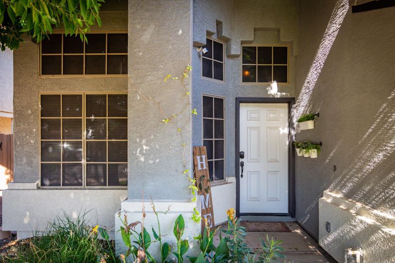 835 N Peppertree Dr, Gilbert, AZ 85234