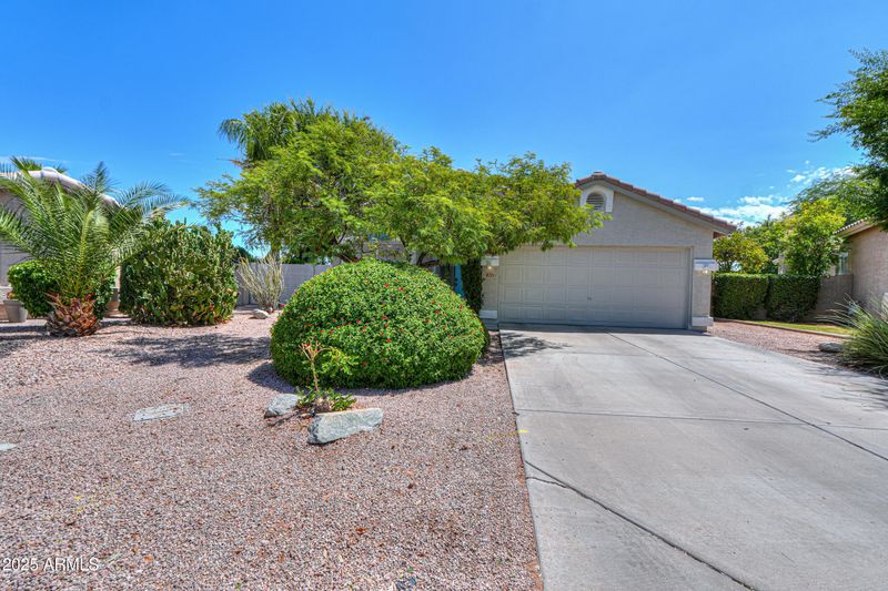 835 S Modine Ln, Gilbert, AZ 85296